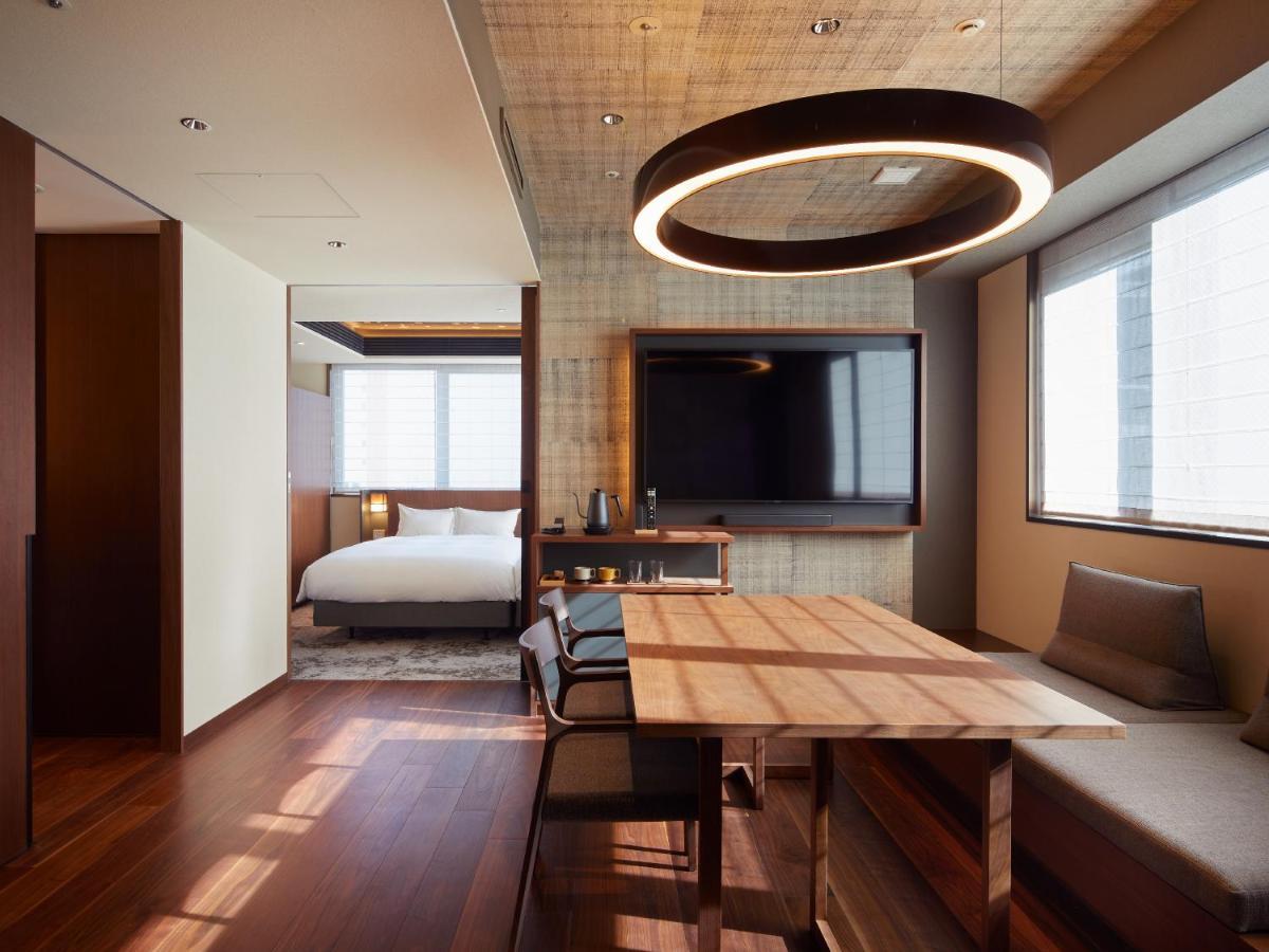 Executive Suite - Non-Smoking