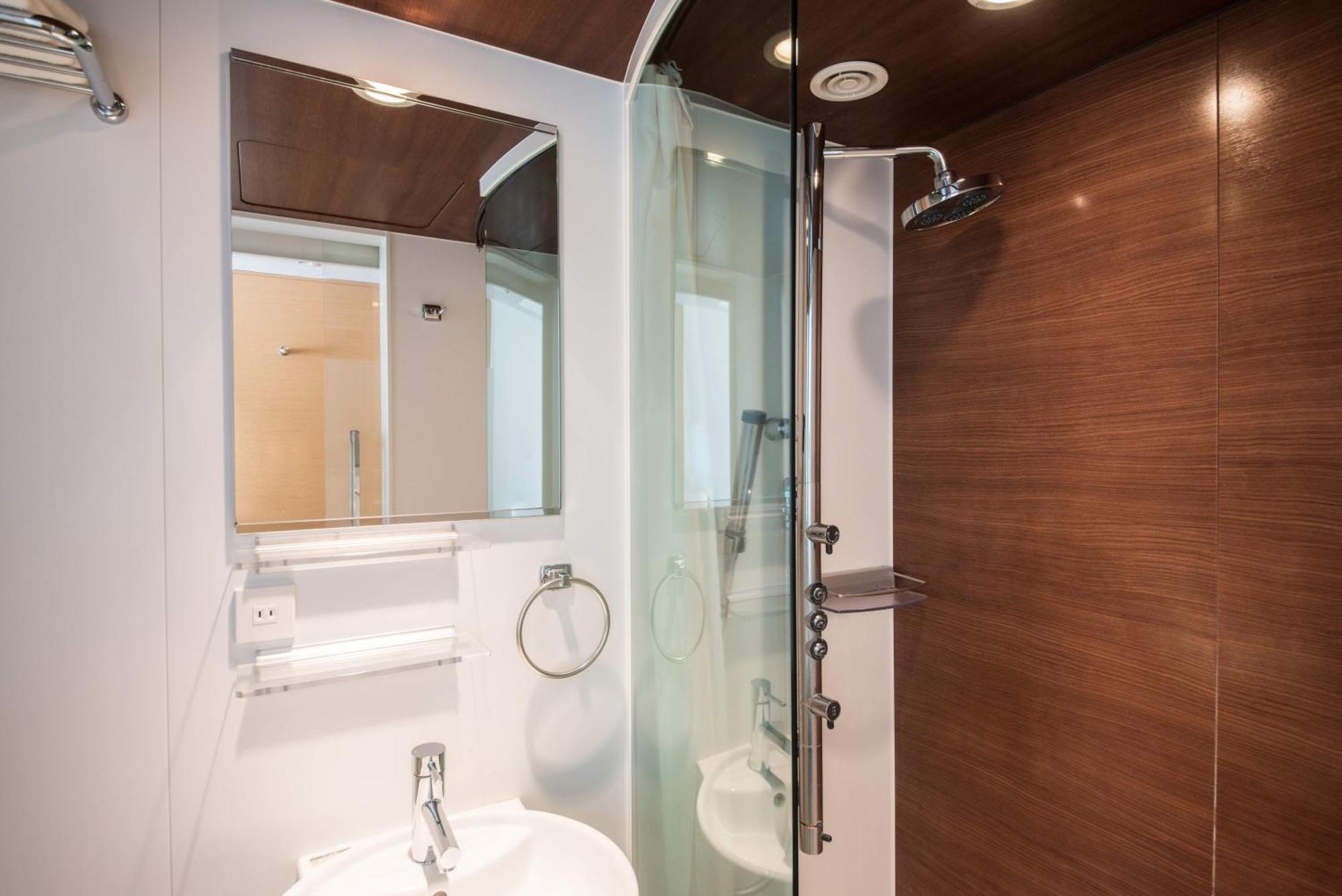 Superior Single Room with Shower - Non-Smoking