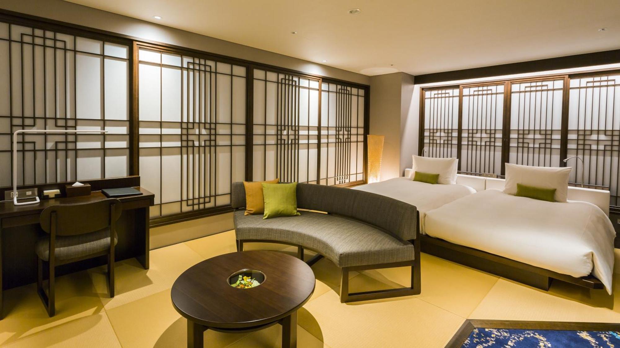 Corner Twin Room