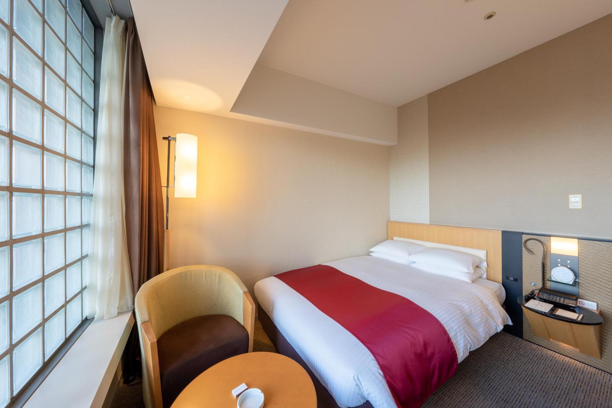 Semi-Double Room - Non-Smoking