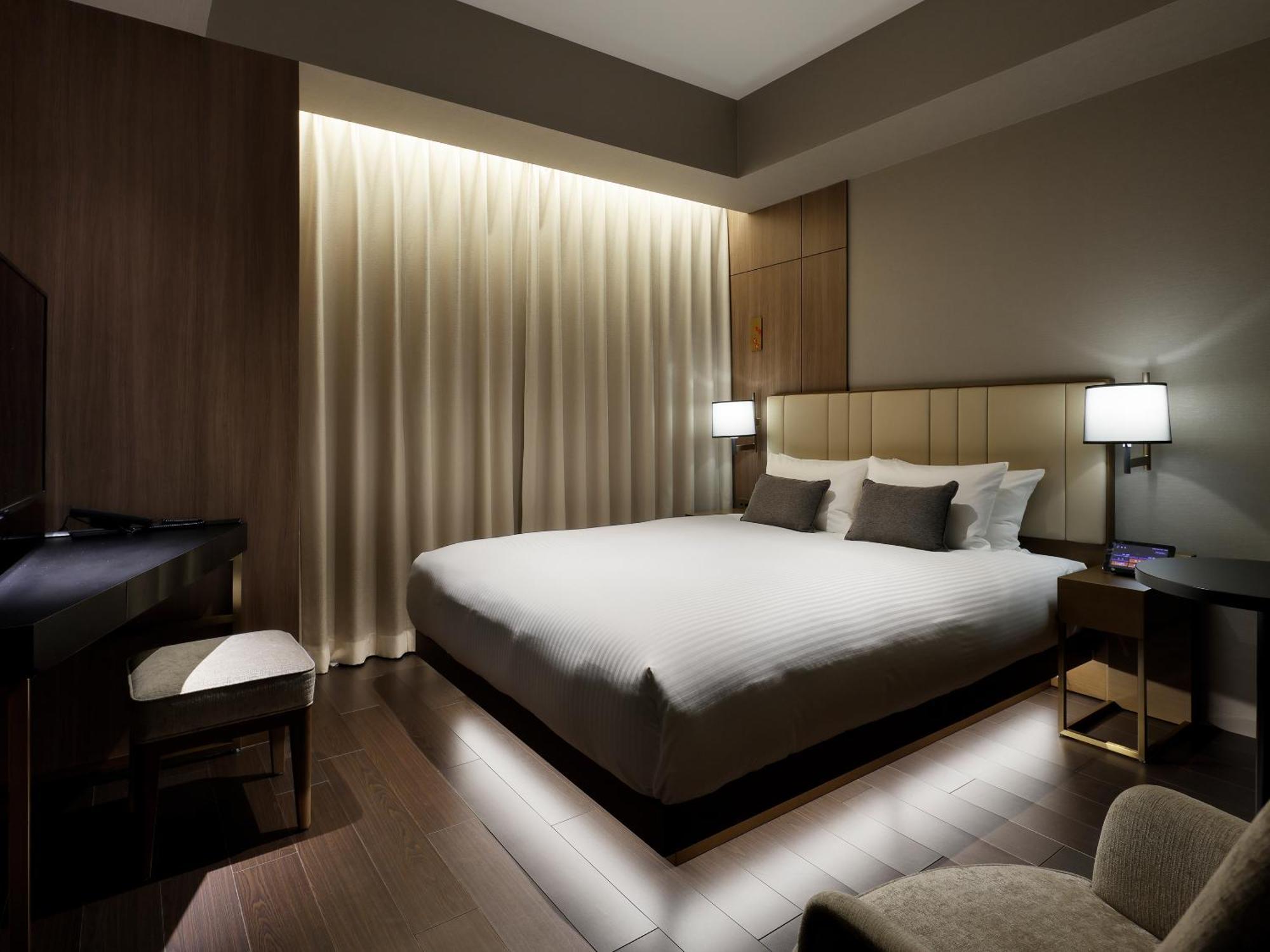 Accessible Queen Room