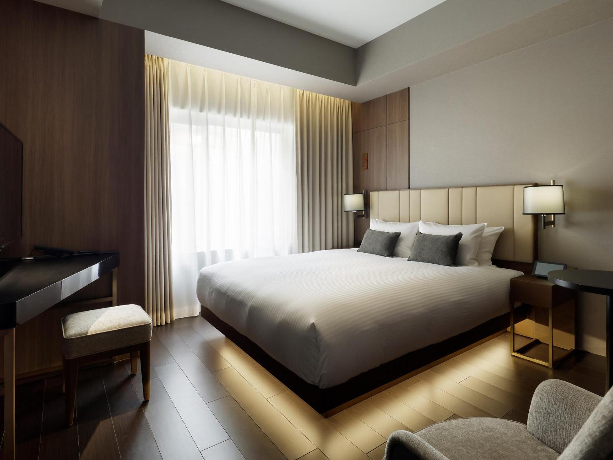 Accessible Queen Room