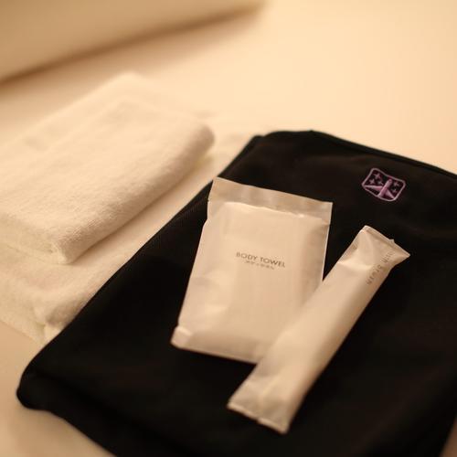 Business Class Cabin - Female Only