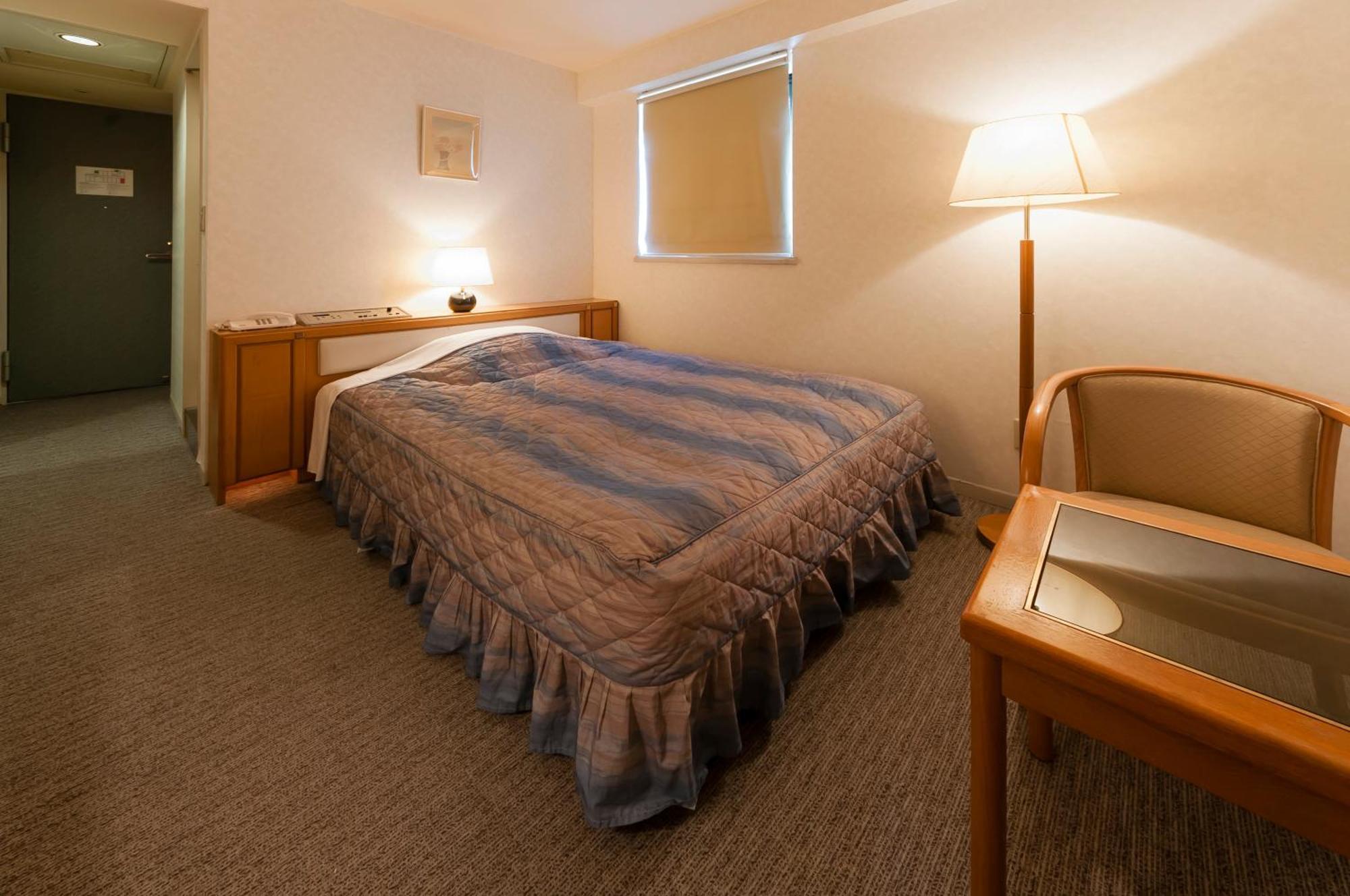 Single Room - Smoking